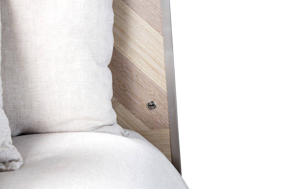 Silverlake Village Eastern King Panel Bed, Washed Oak