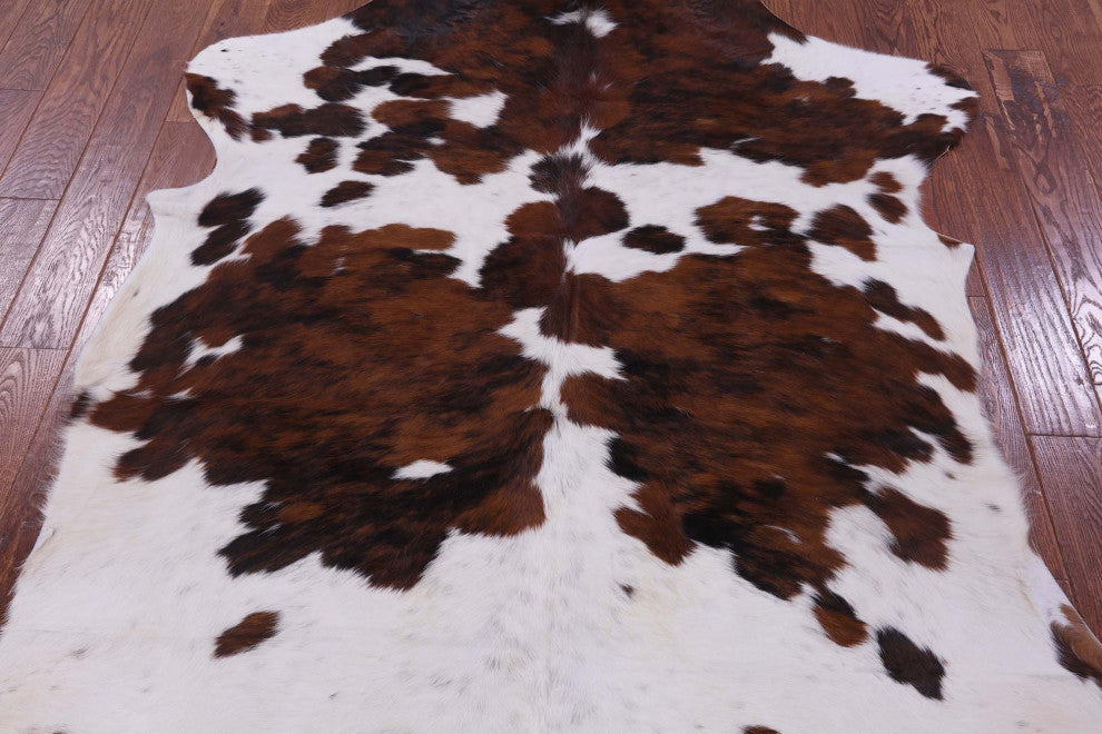 6' 9" X 5' 9" Natural Cowhide Rug C1717