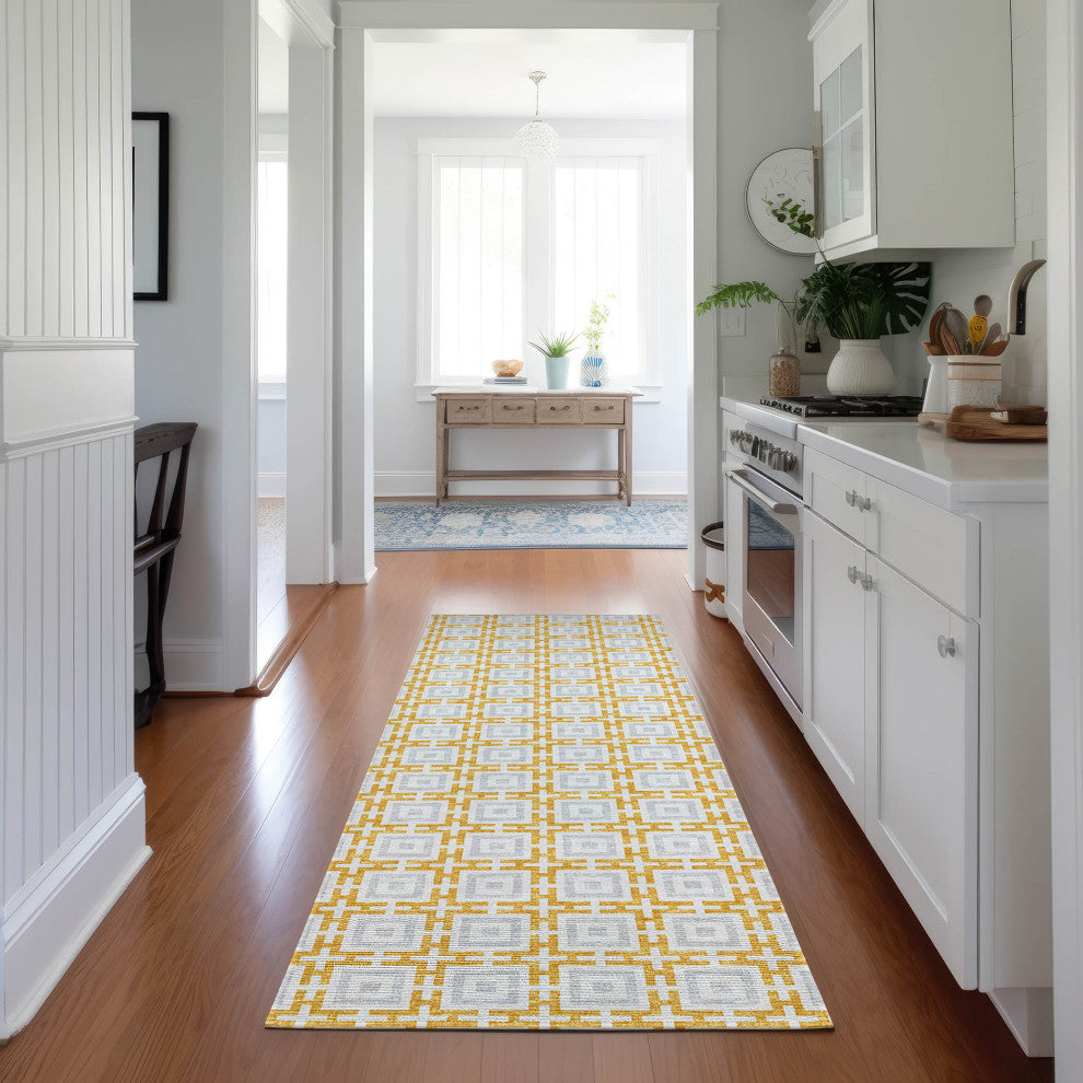 Indoor/Outdoor Marlo MO1 Gold Machine Washable 2'3" x 7'6" Rug