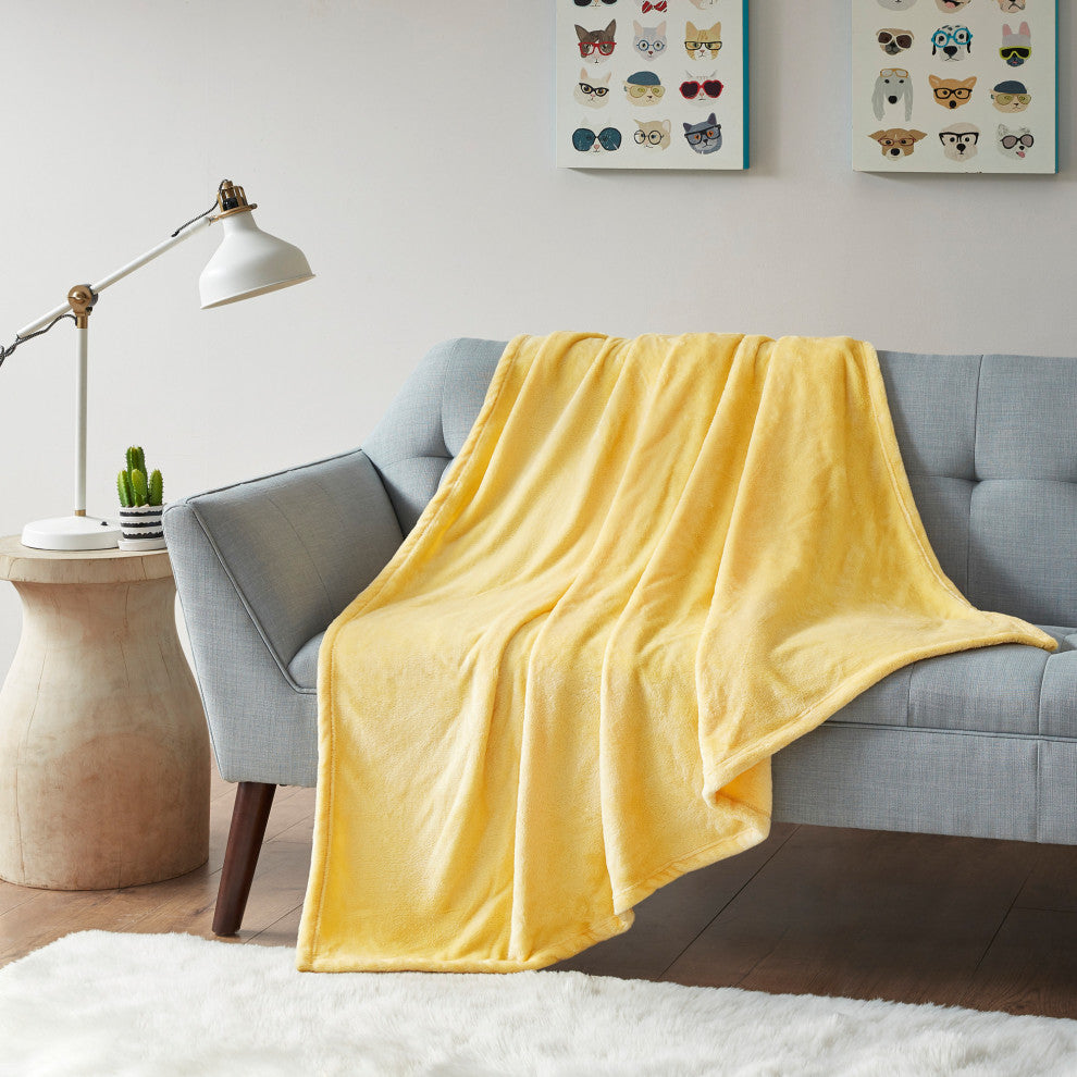 Intelligent Design Solid Microlight Plush Brushed Throw, Yellow