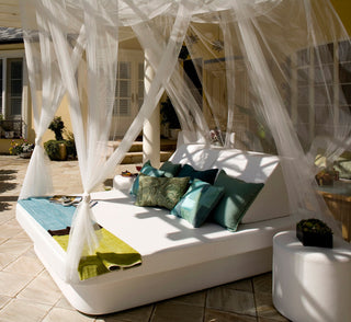Modern Outdoor Bed Lounge, Crib And 2 Lean Wedges