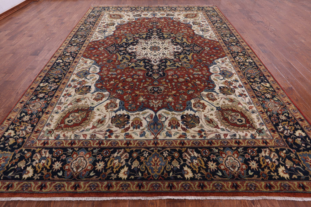 9' 9" X 13' 10" Persian Fine Serapi Hand-Knotted Wool Rug - Q14707