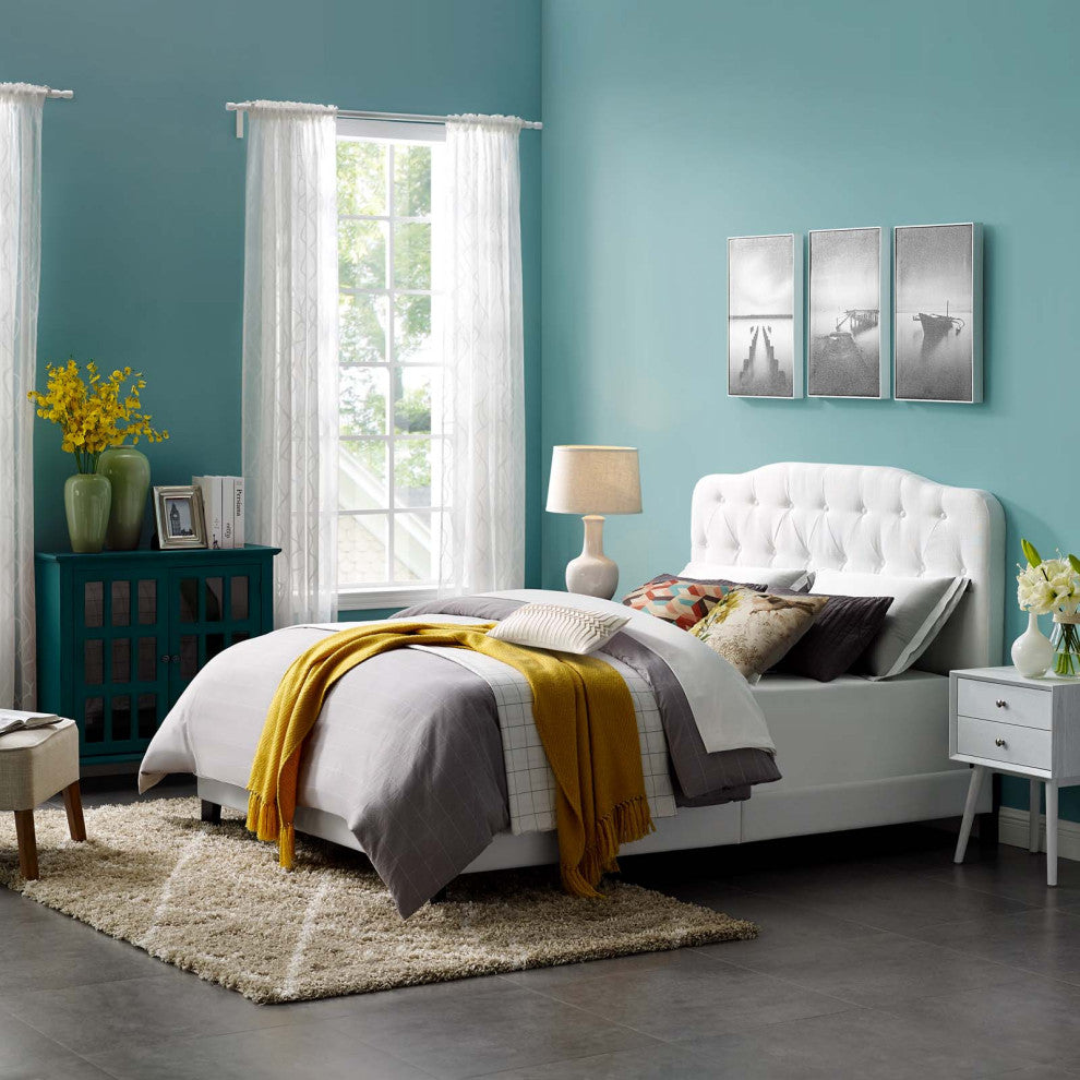 White Amelia Queen Upholstered Fabric Bed
