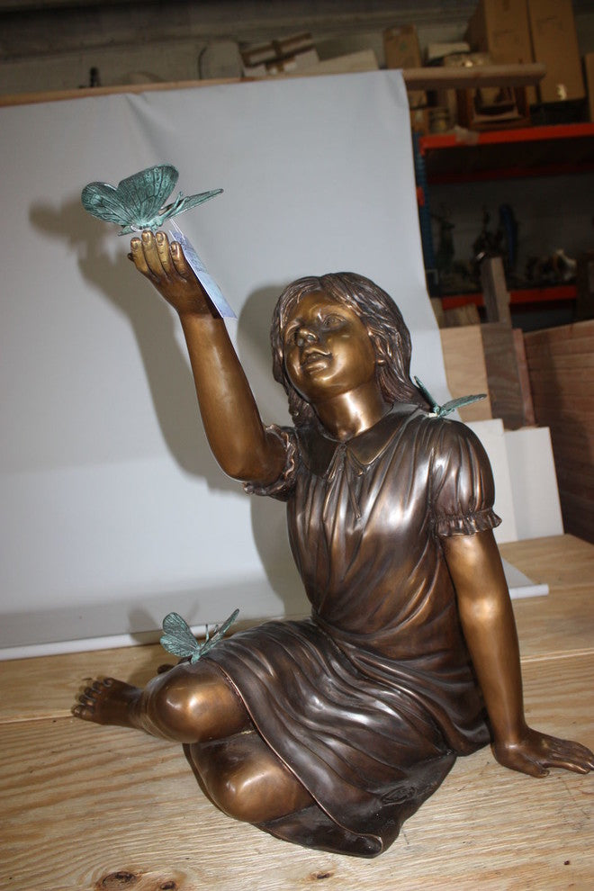 Girl with butterflies  - Bronze Statue