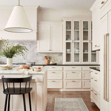 Cozy Kitchen Lighting and Decor