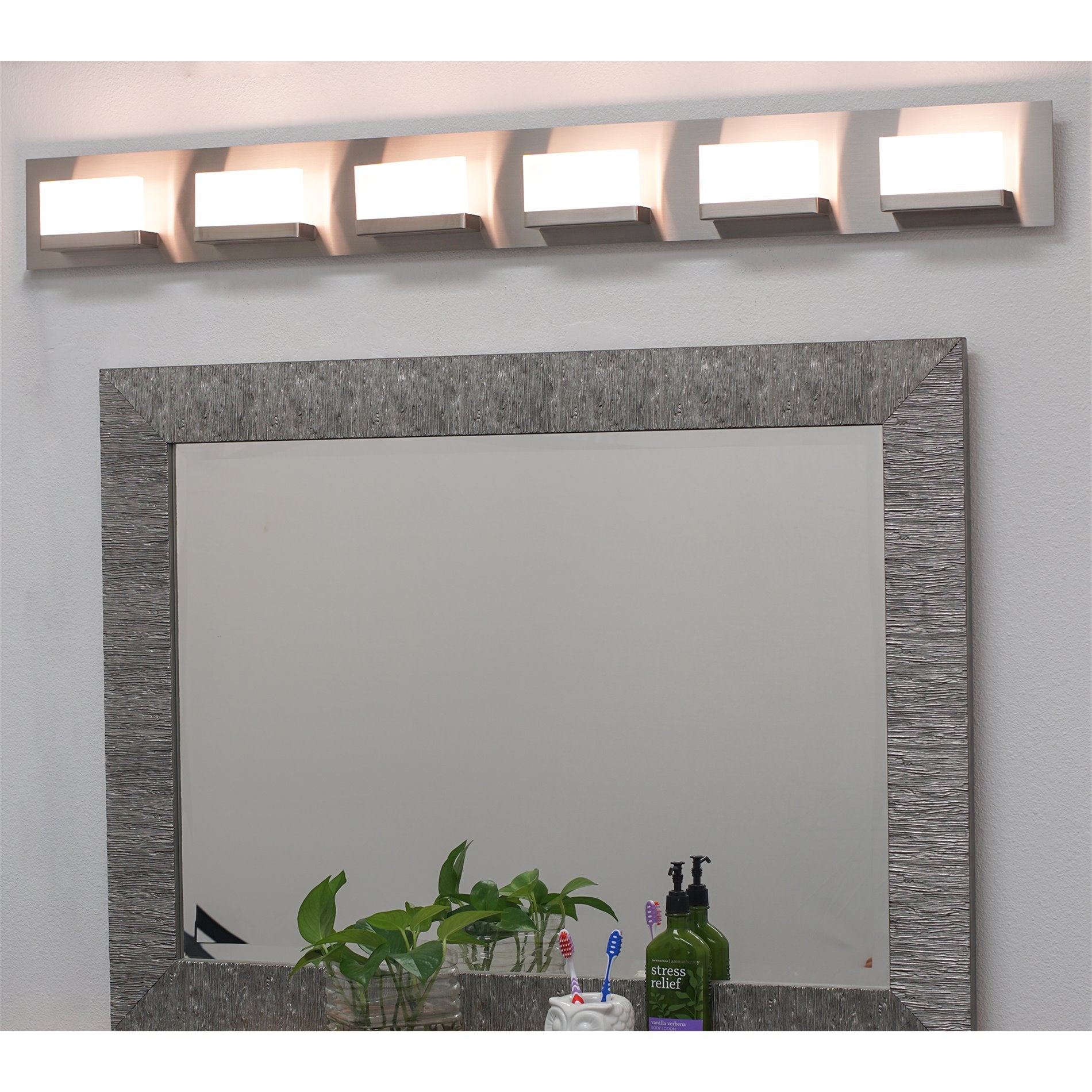 Kira Home Everett 48" 60W Integrated LED Bathroom / Light, Rectangular Acrylic