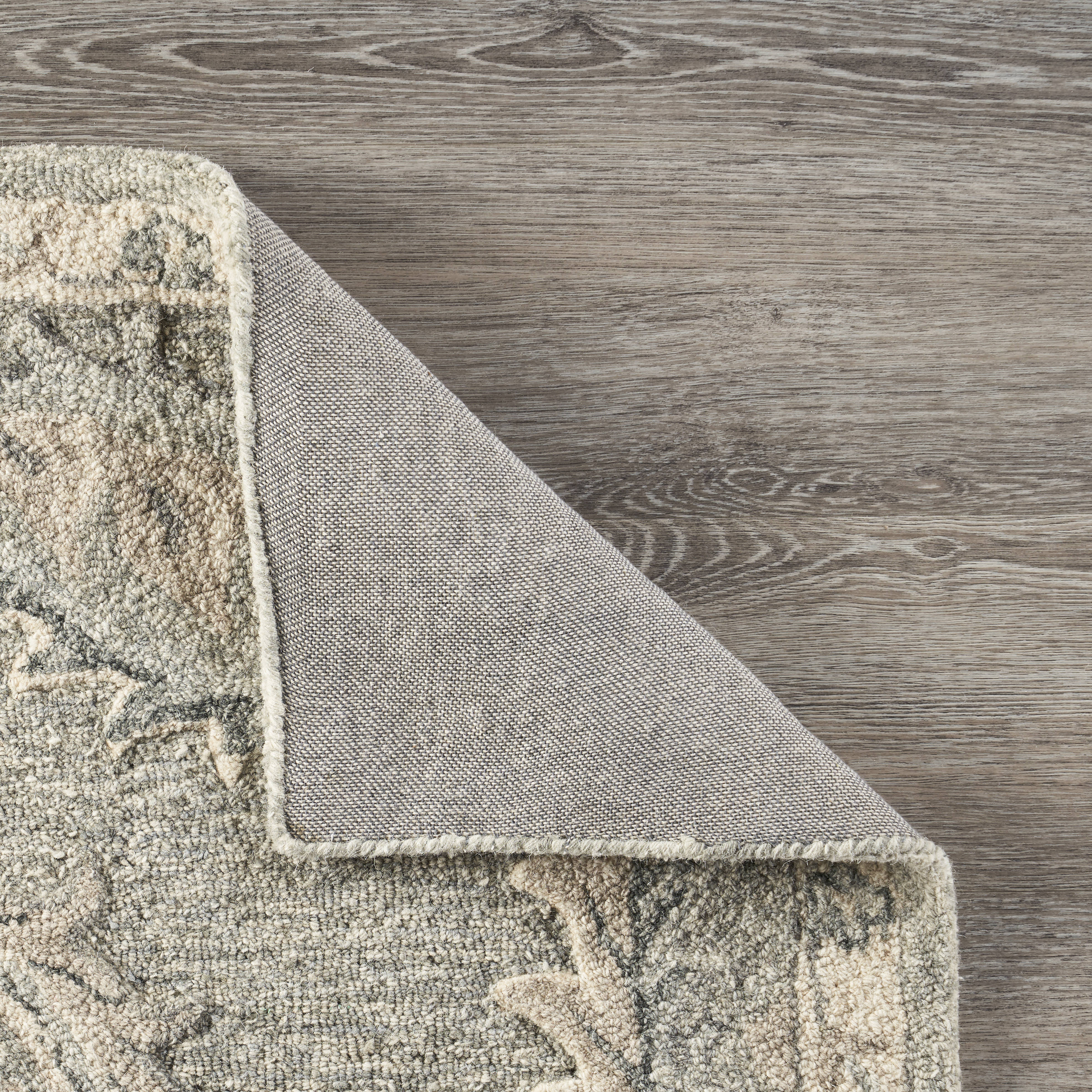 Light Gray Traditional Botanical Area Rug, 5'0" X 7'0"