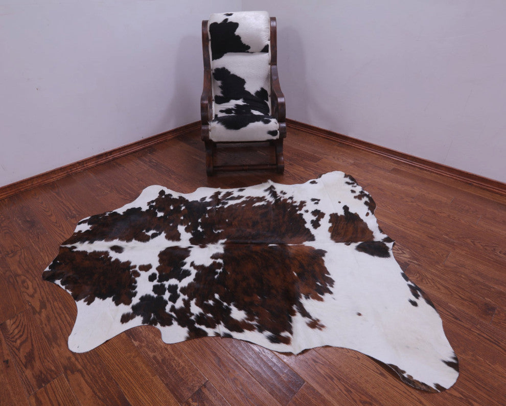 Natural Cowhide Rug 6' 5" X 5' 7" C2413