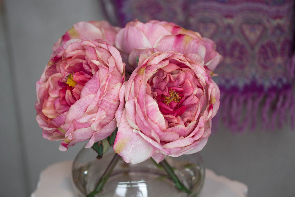 Fancy Rose With Vase, Pink