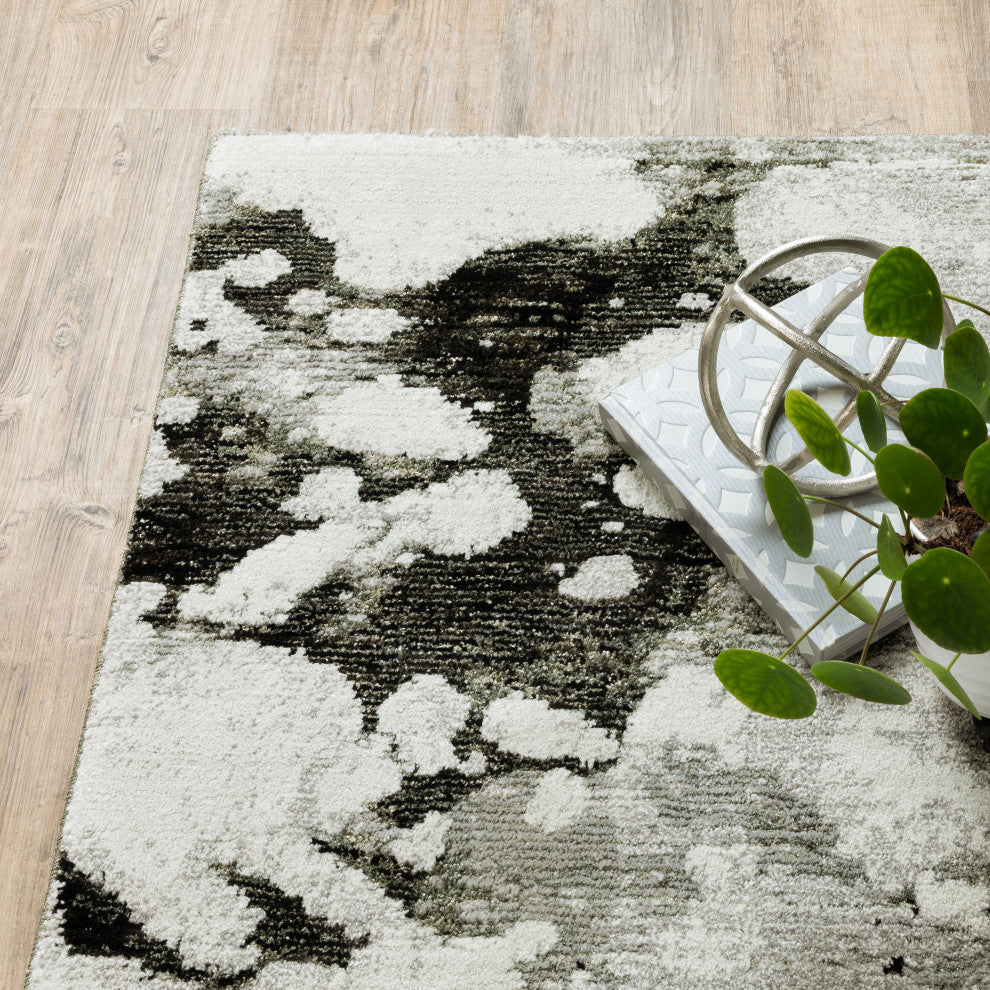 Elements Misty Shadows Charcoal/White Area Rug, 5'3"x7'3"
