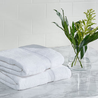 Safavieh Plush Bath Towel Set, White