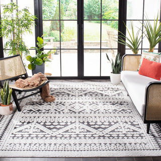Safavieh Cabana Collection CBN658 Indoor-Outdoor Rug