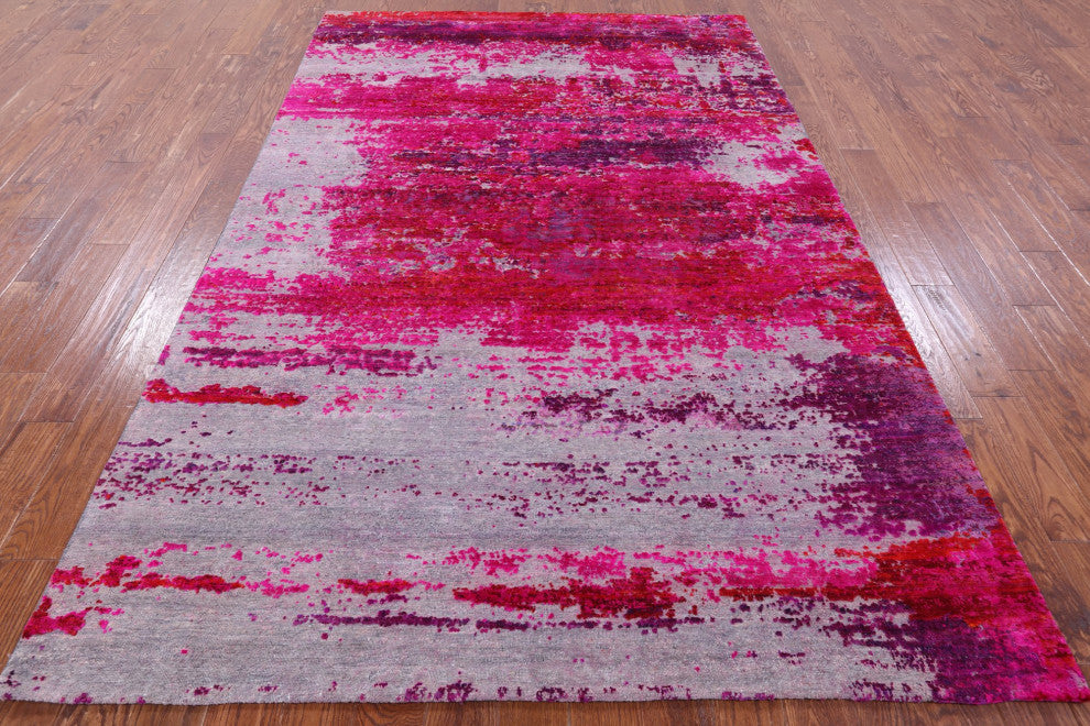 6' 4" X 9' 11" Hand-Knotted Wool and Silk Abstract Rug Q9062