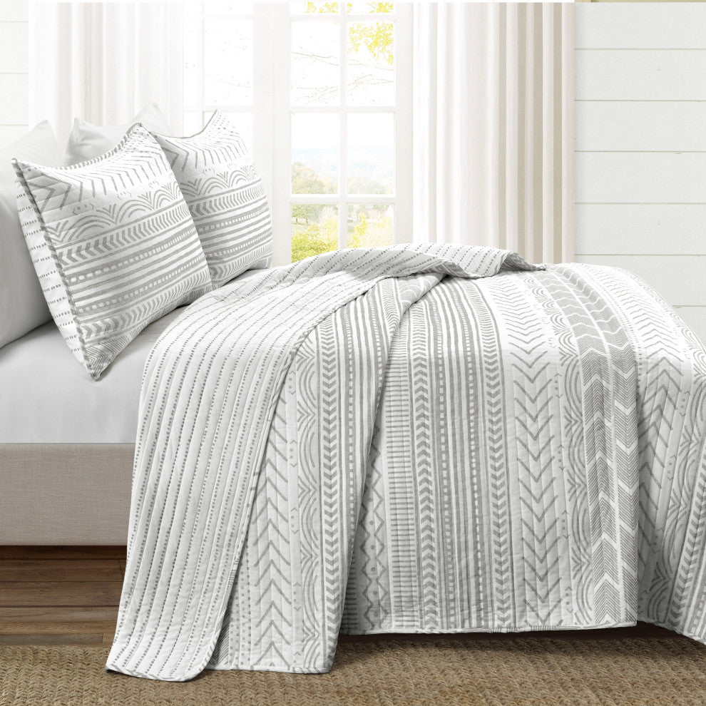 Hygge Geo 3-Piece Quilt Set, Gray/White, Full/Queen