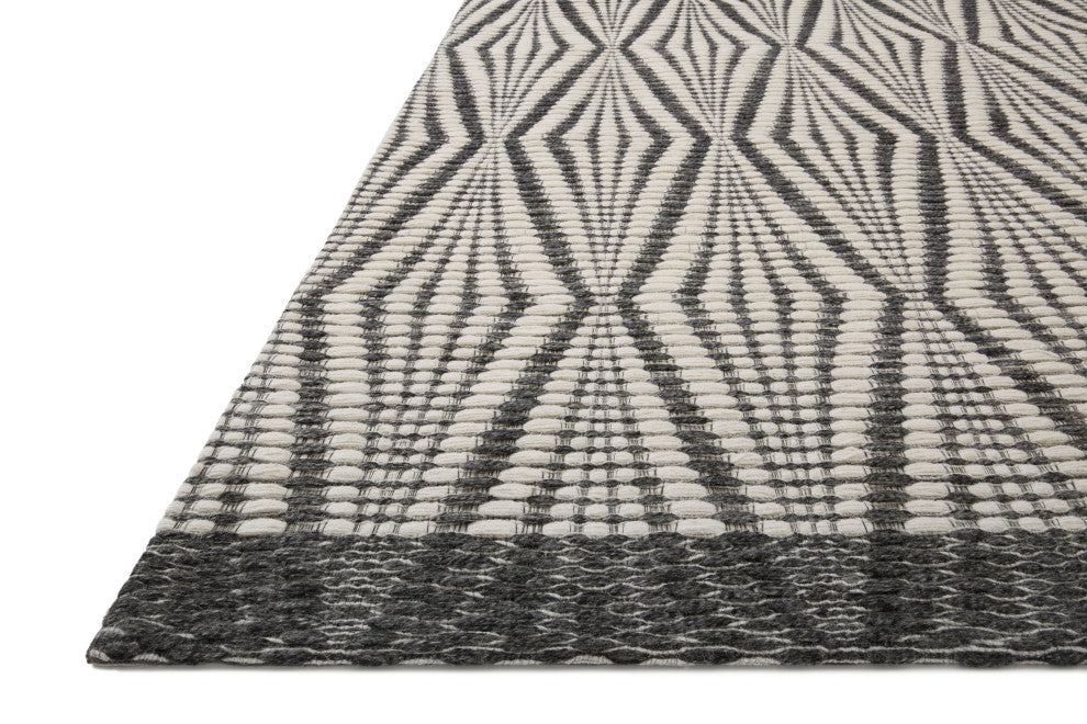 Loloi Kenzie Ivory / Charcoal 5'-0" x 7'-6" Area Rug