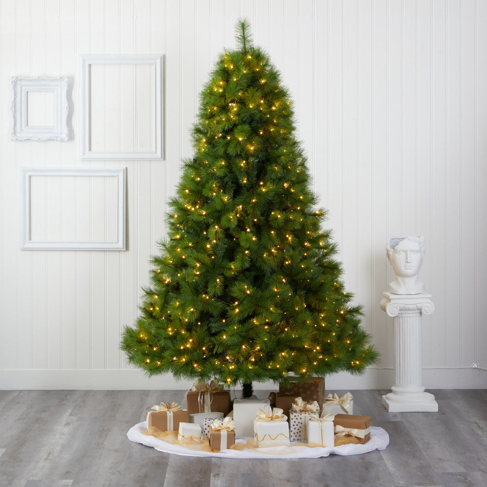 8ï¿½ Green Scotch Pine Artificial Christmas Tree with 600 Clear LED Lights