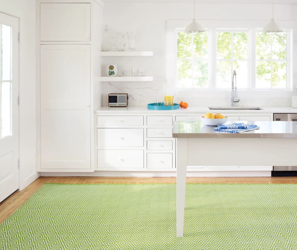 Dash & Albert Diamond Sprout/White Handwoven Indoor/Outdoor Rug, Green, 4' x 6'
