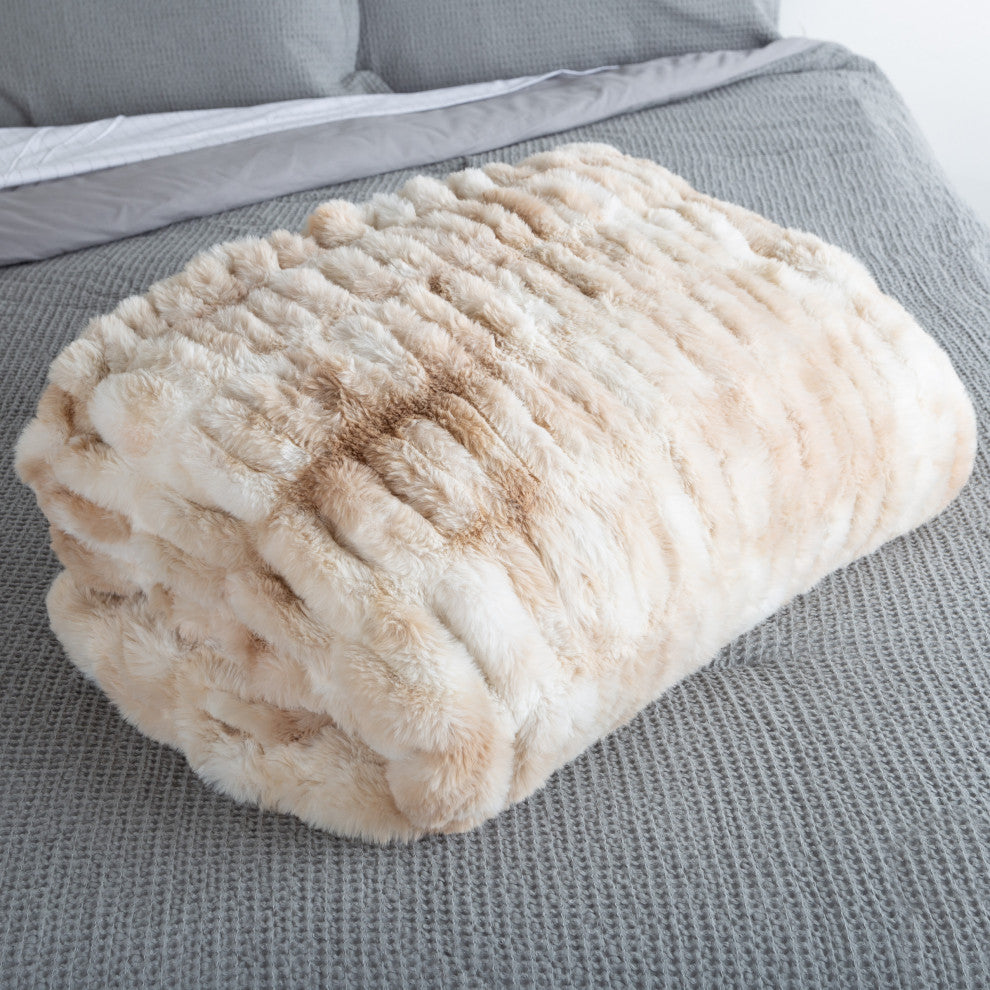 Oversized Ruched Faux Fur Blanket Jacquard Faux Fur Queen-Size Throw, Cream