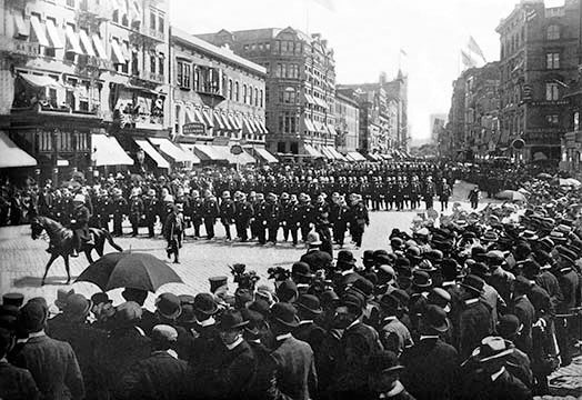 Police Parade Through Streets of New York - Canvas Poster 20" x 30"