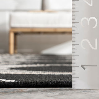 Nuloom Ranya Tribal Indoor/Outdoor Contemporary Area Rug, Black 4'X6'