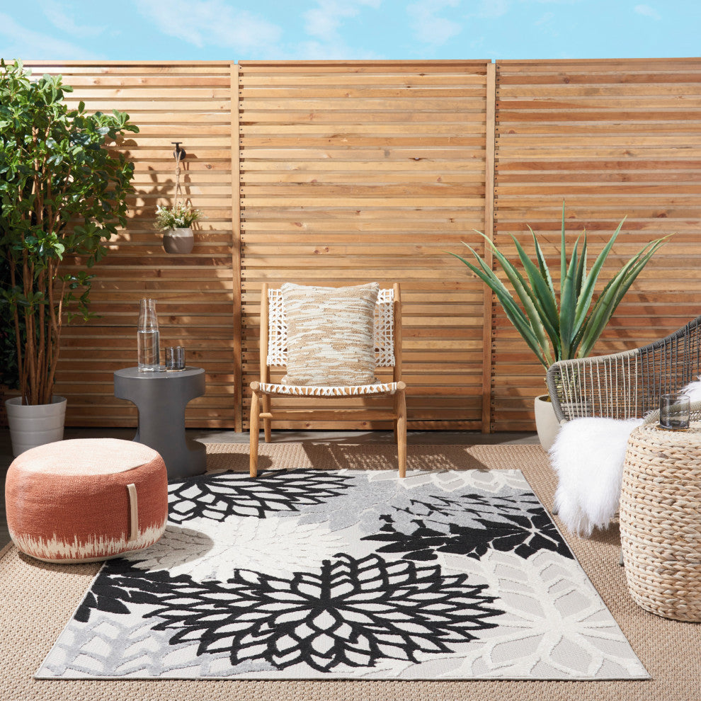 Nourison Aloha 6' x 9' Black White Tropical Area Rug