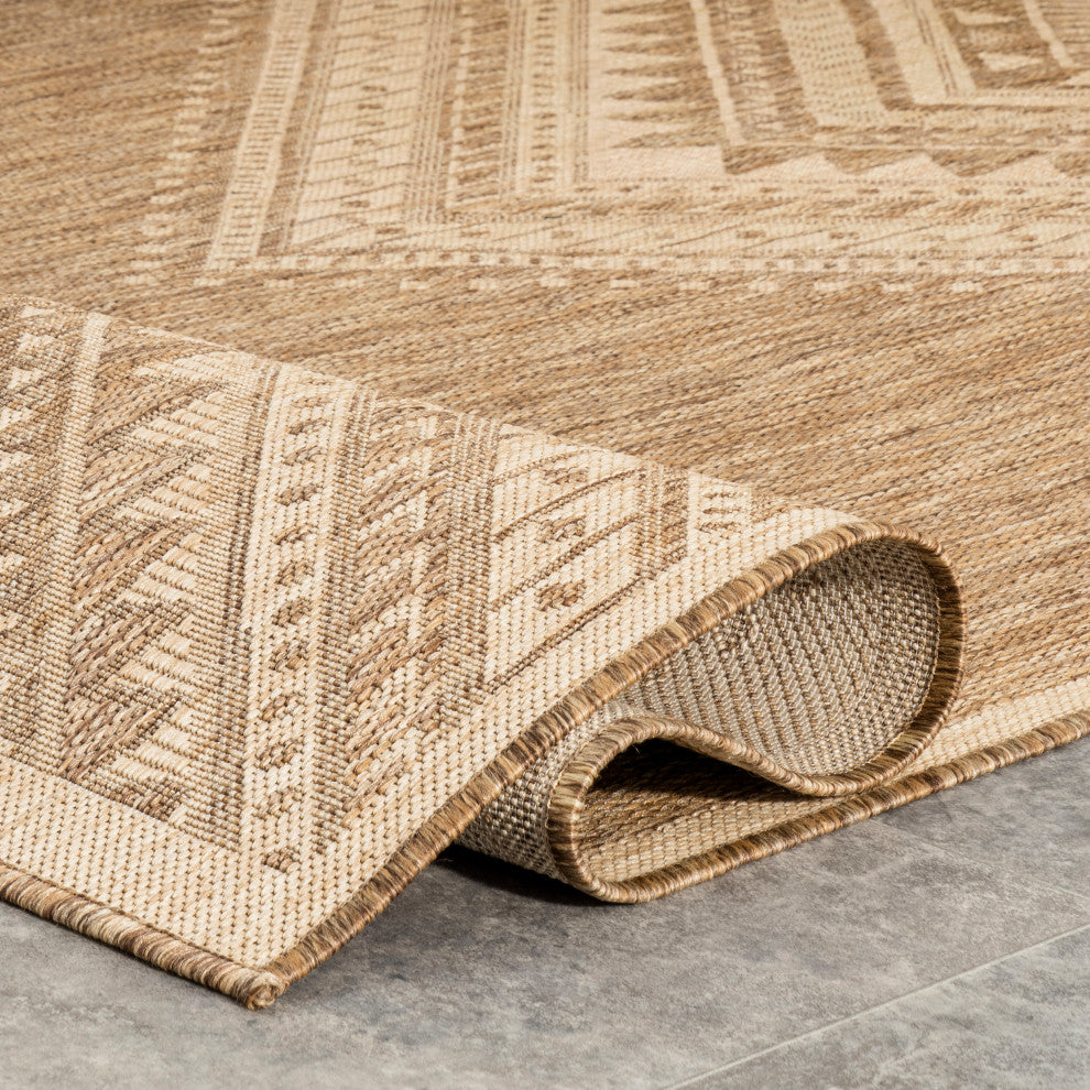 Nuloom Landry Aztec Outdoor Rug, Brown 2' x 3'