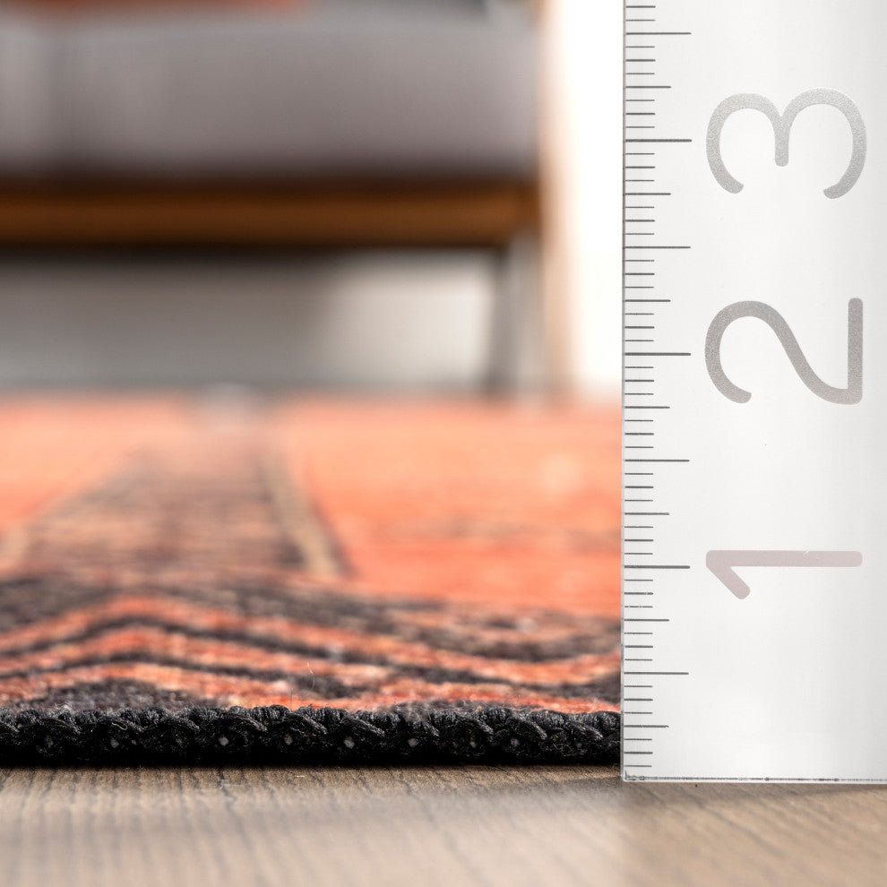 Nuloom Quincy Cotton-Blend Traditional Area Rug, Rust 2'x8'