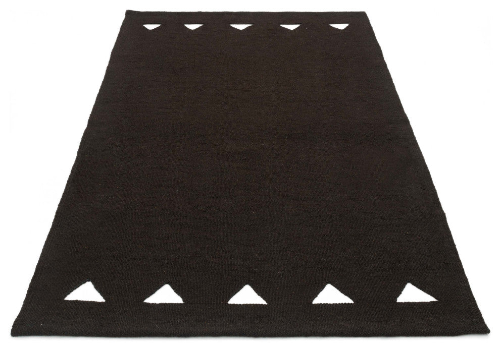Adala Kilim 3' 1" x 5' 7", 37 in. x 67 in.