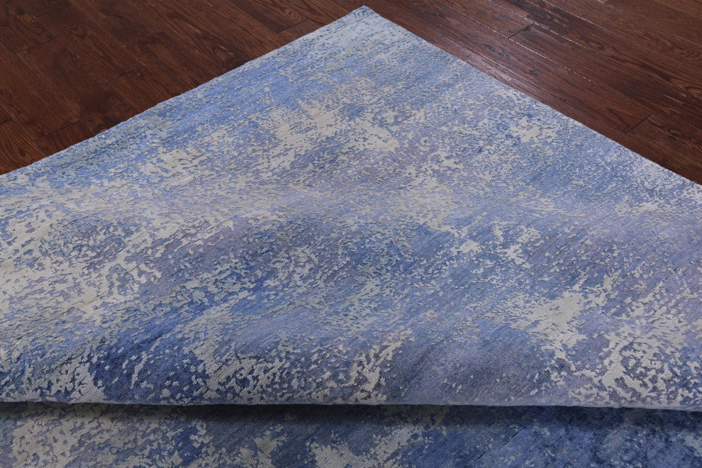 7' 11" X 10' 2" Hand Knotted Modern Wool and Silk Rug Q7145