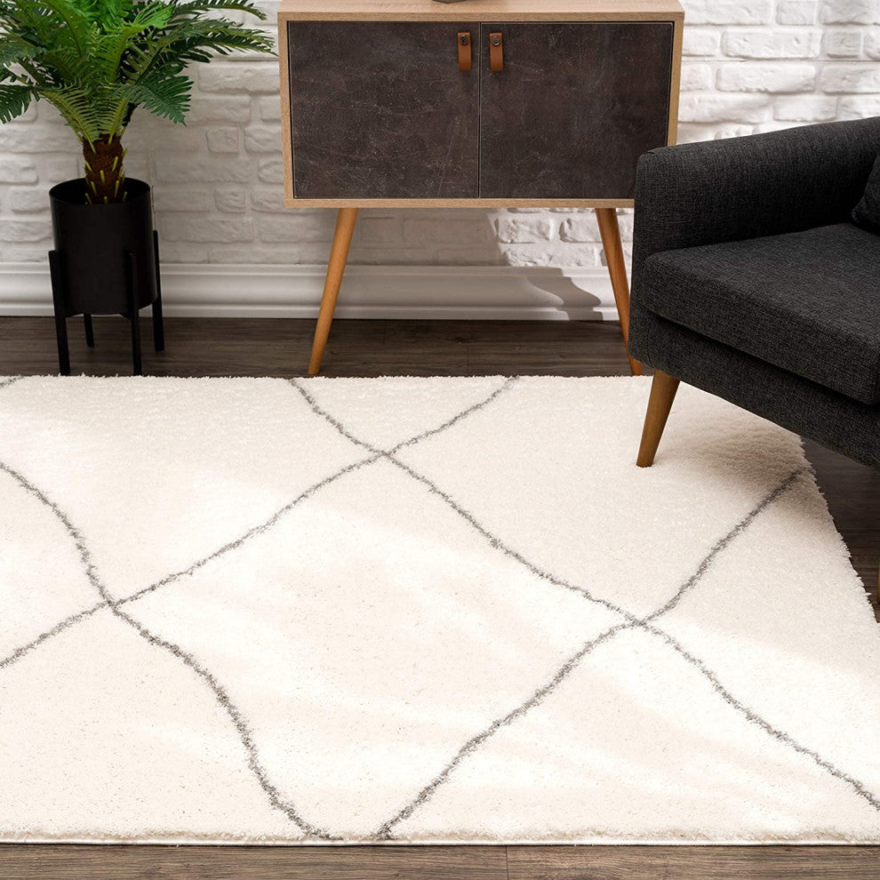 7"x9" Ivory Modern Uneven Lattice Area Rug