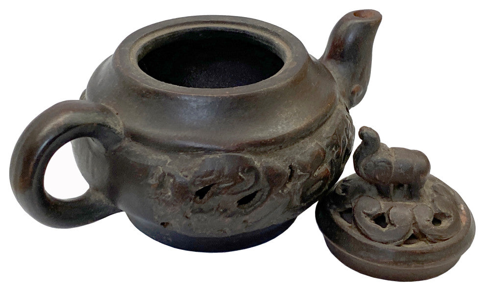Chinese Handmade Yixing Zisha Clay Teapot With Artistic Accent Hws2287
