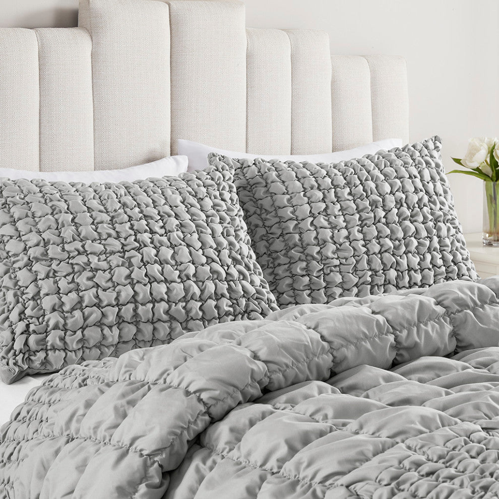 Madison Park Evelyn 3 Piece Stripe Ruched Comforter Set