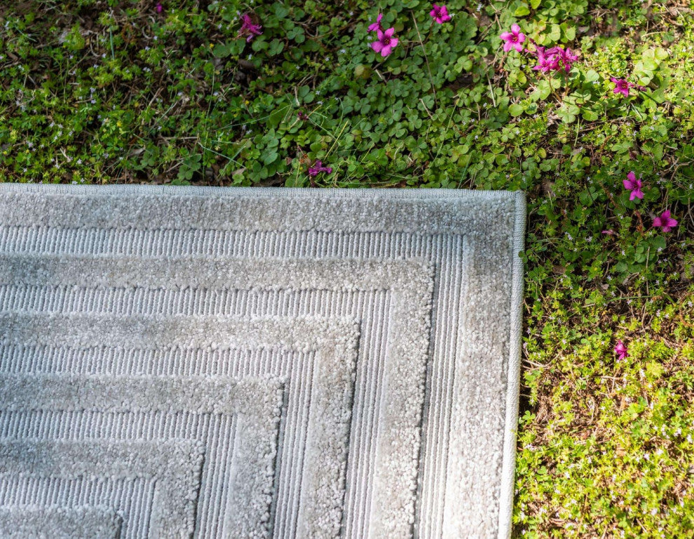 Indoor/Outdoor Claudia 8'x10' Rectangle Ashed Area Rug