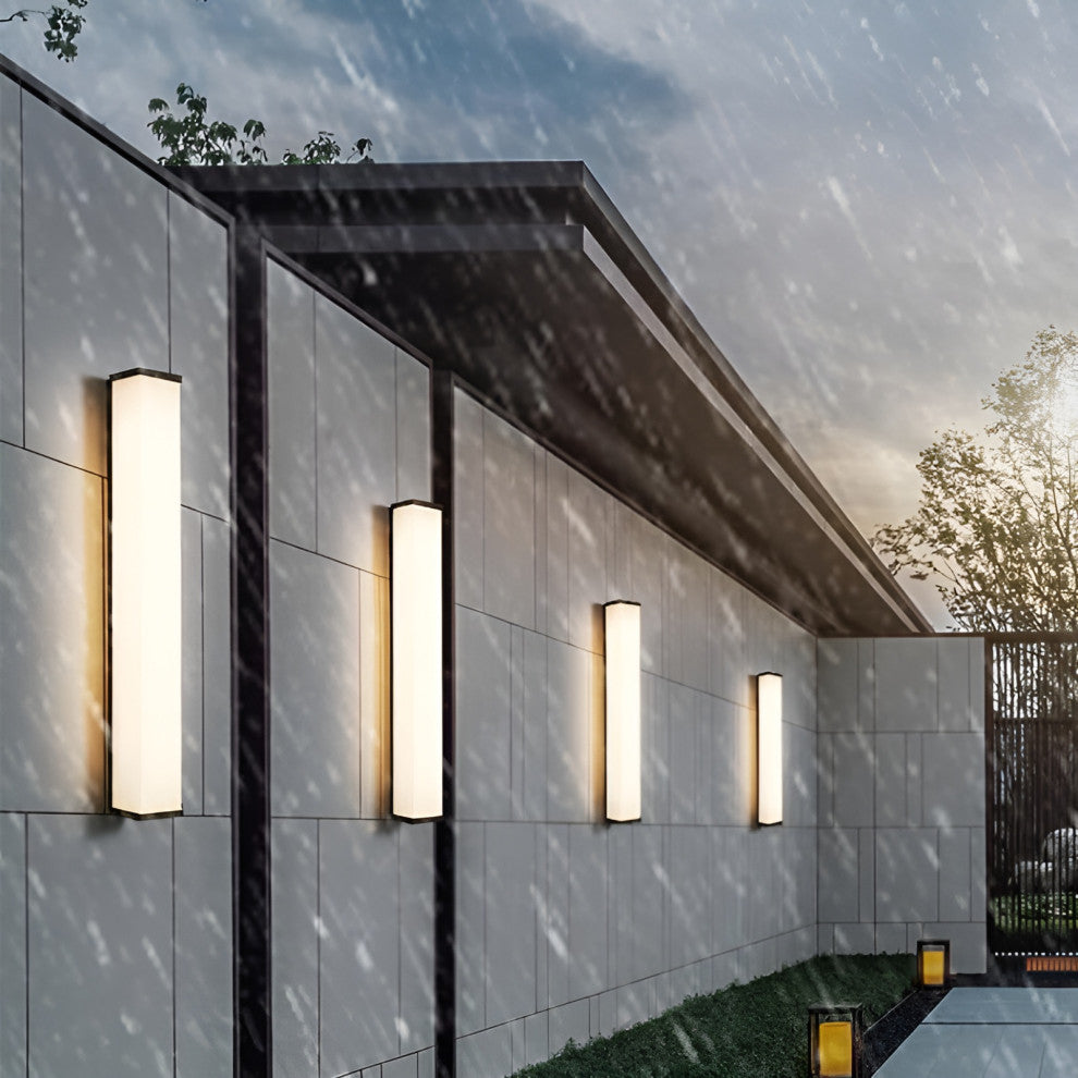 Creative Outdoor Vertical Glass Wall Sconce for Courtyard, Porch, Gold, W2.6xh15.0'', Warm Light