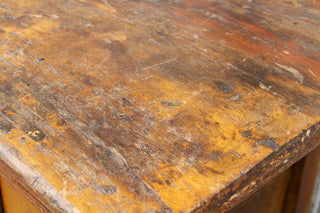 Lifestyle background with a close-up of the surface texture.