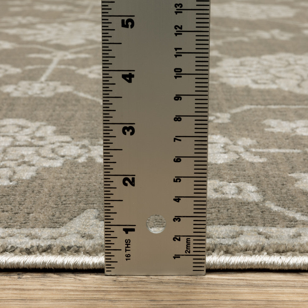 Iris Two-Tone Oriental Grey/ Light Grey Area Rug 6'7" x 9'6"