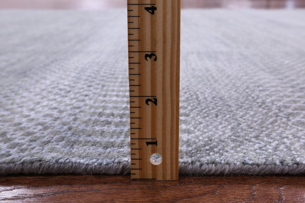 5' 2" X 7' 0" Savannah Grass Wool and Silk Hand Knotted Rug Q11510