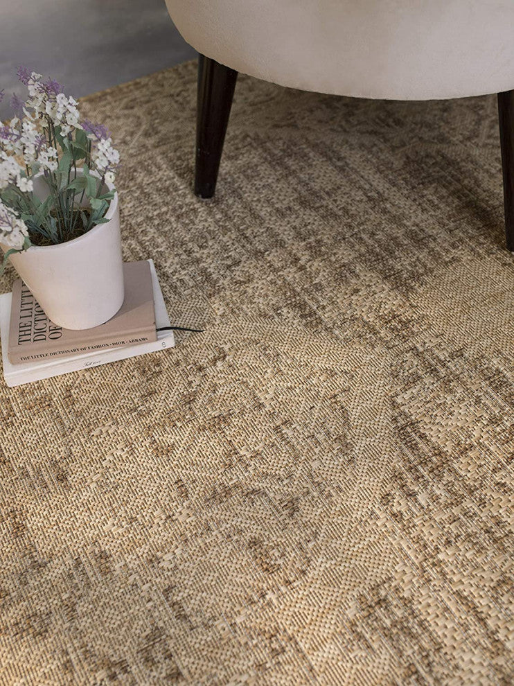 Outdoor Persian Accent Rug - Bacteria Resistant Rug, Neutral, 5'3"x7'6"
