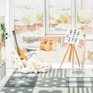 Patchwork Girl 3'10" x 5'4" area rug in color Cloudy