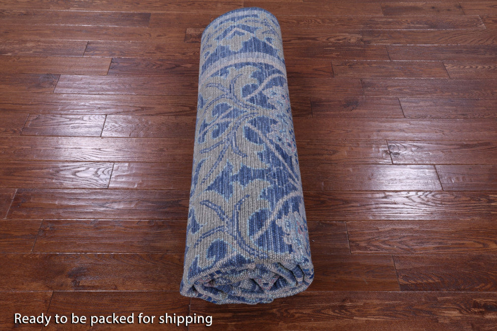 8' 0" X 10' 1" William Morris Handmade Wool Rug - Q13631