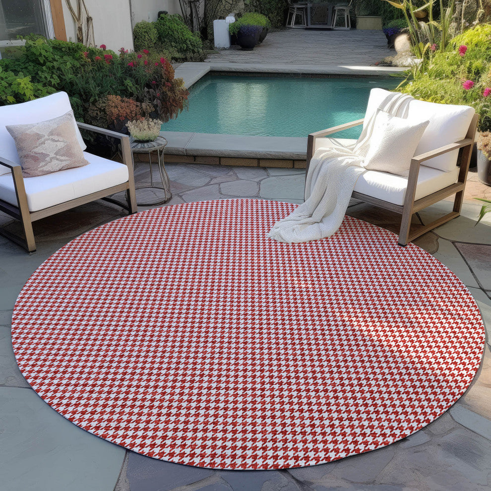 Indoor/Outdoor Hinton HN1 Red Machine Washable 8' x 8' Rug
