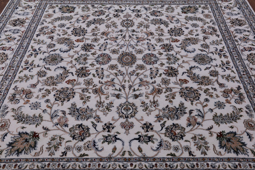 8' Square Wool and Silk Handmade Persian Nain Rug Q9341