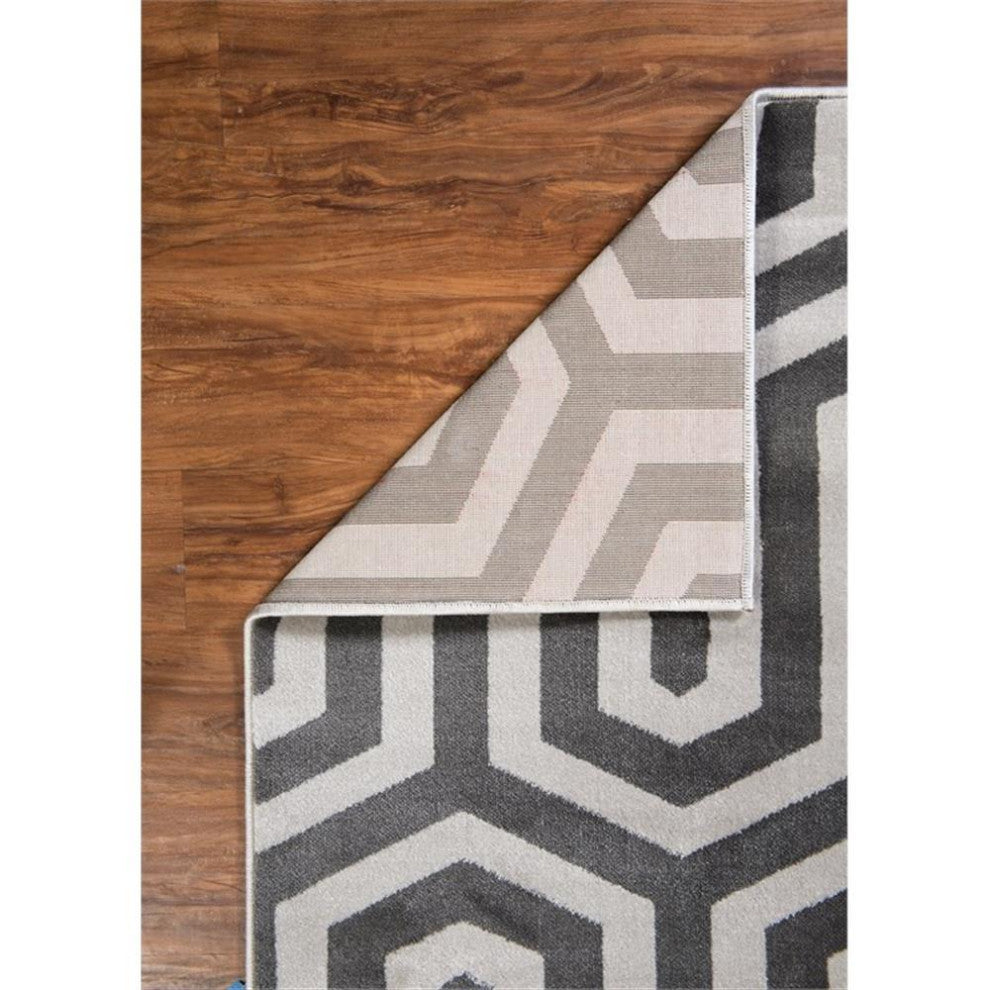 Linon Roma Tangent Power Loomed Polypropylene 8'x10' Rug in Gray