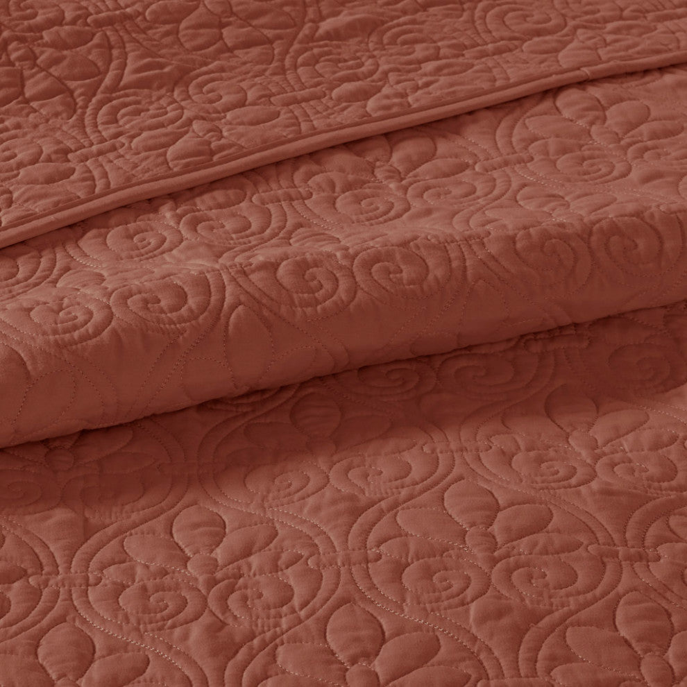 Madison Park Quebec 3 Piece Reversible Bedspread Set