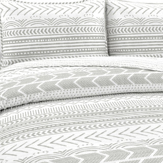 Hygge Geo 3-Piece Quilt Set, Gray/White, Full/Queen