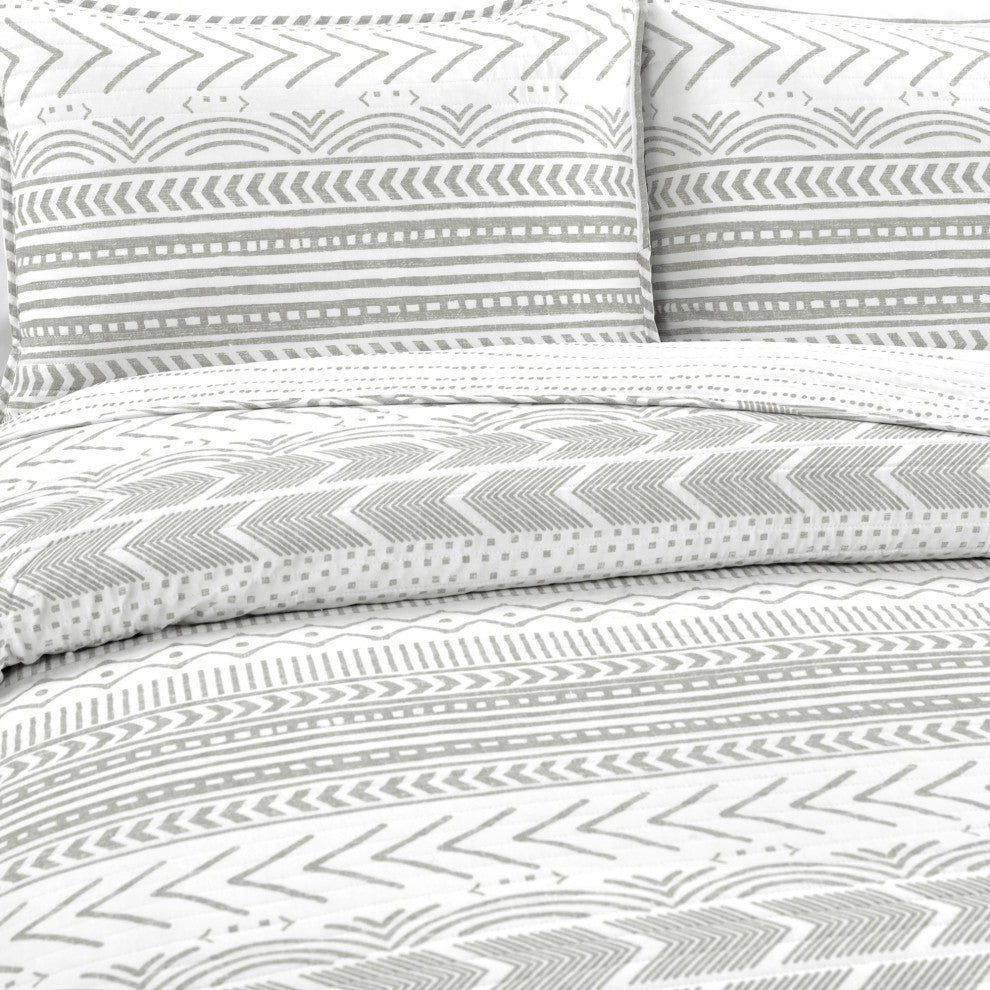 Hygge Geo 3-Piece Quilt Set, Gray/White, Full/Queen