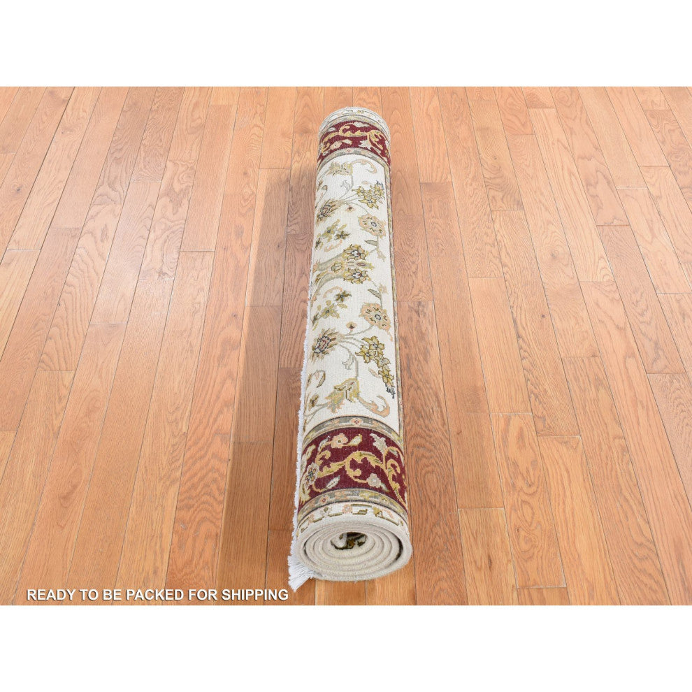 Ivory Rajasthan With Flower Design Wool and Silk Hand Knotted Rug, 4'x6'2"