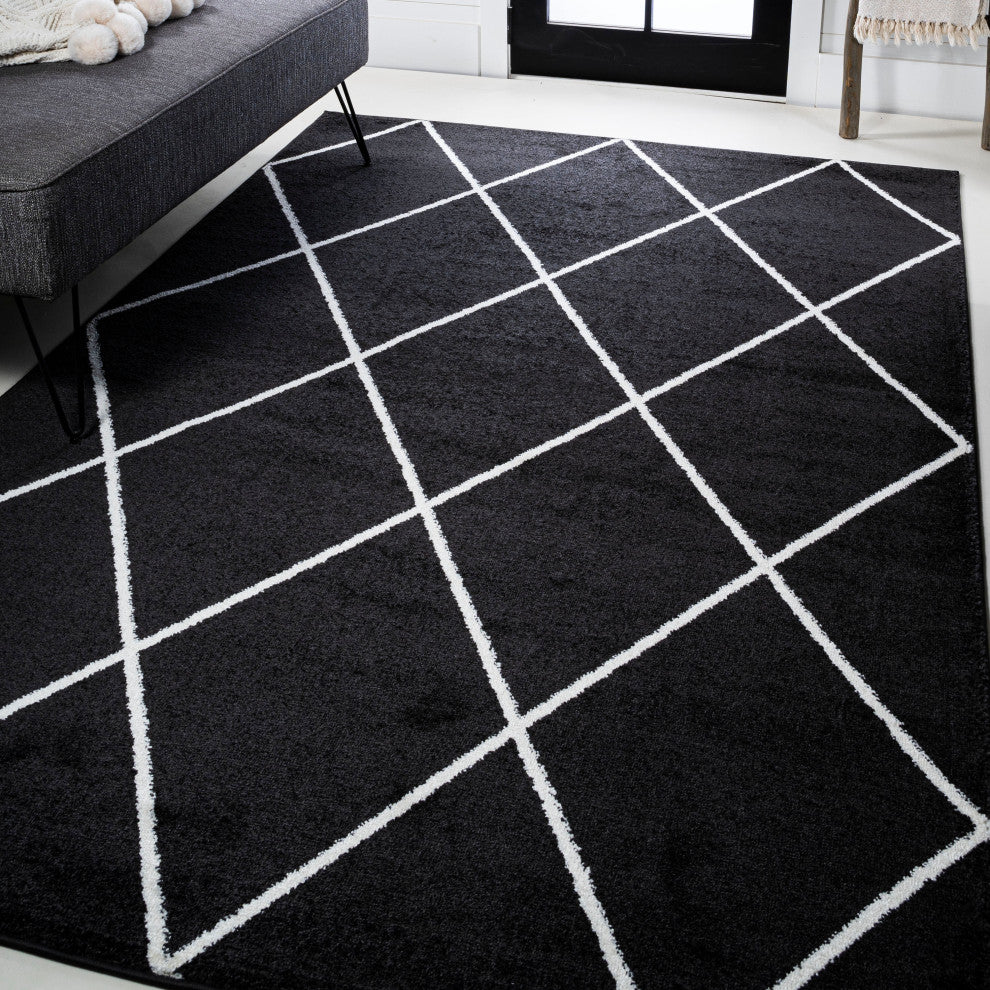 Cole Minimalist Diamond Trellis Black/White 5'x8' Area Rug