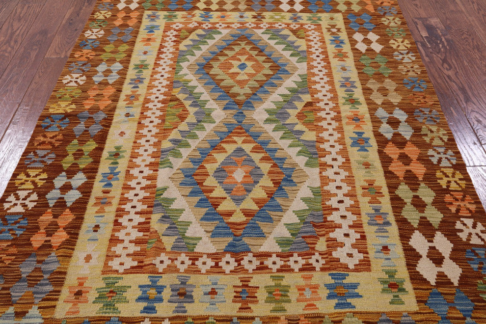 5' 5" X 6' 6" Reversible Flat Weave Kilim Rug Q8296