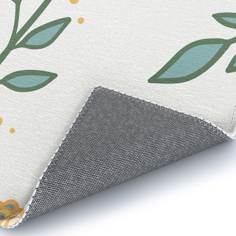 Avenie Queen Bee with Crown Area Rug